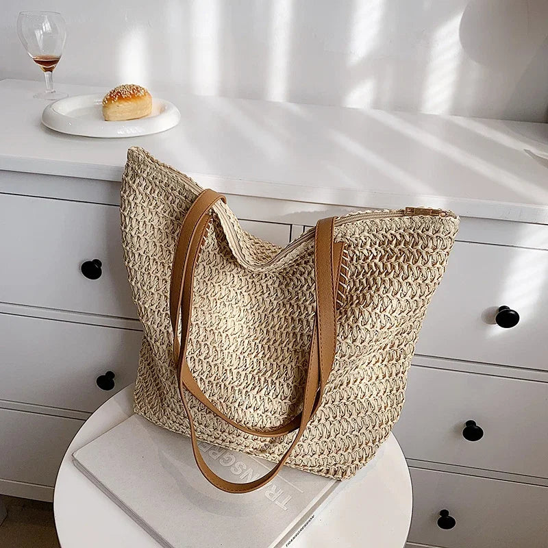 Khaki woven straw boho shoulder handbag